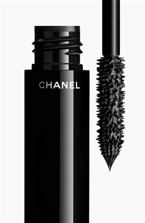 le volume de chanel revolution|chanel mascara le volume boots.